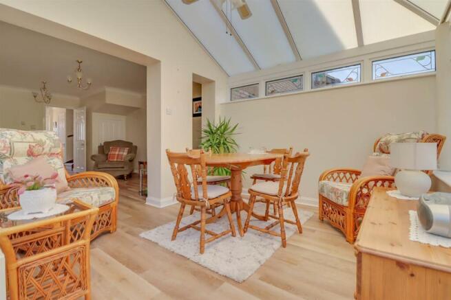 17 ERVINE PLACE INSIDE-17.jpg
