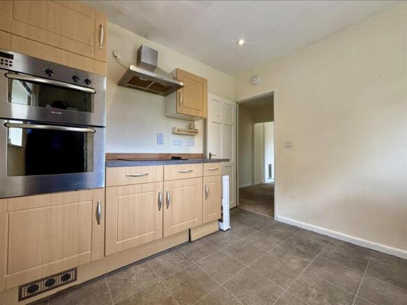 2 bed Apartment for sale Image 7