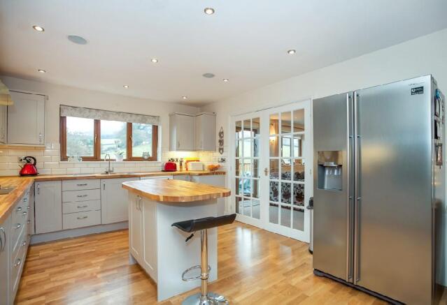 Kitchen 6.jpg
