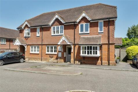 Writers Close, Hindhead, Surrey, GU26