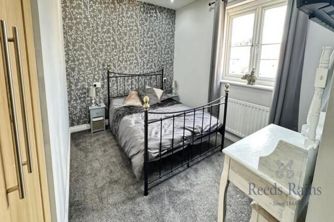 4 bed Detached for sale Image 8