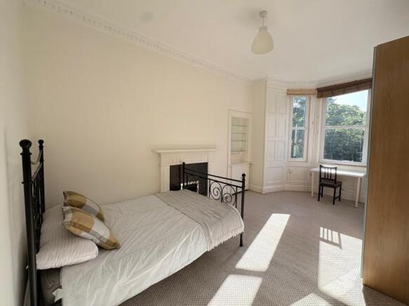 Bedroom1__287-_1DR