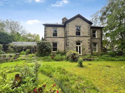 Sunlaws Street, Glossop, Derbyshire, SK13