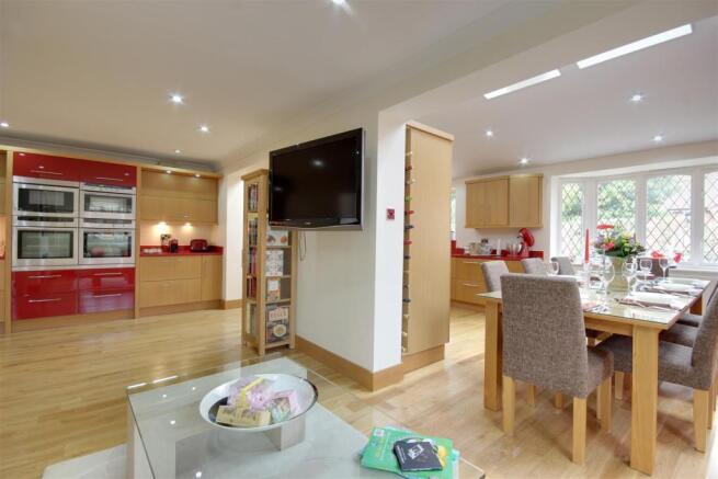 Kitchen/Day/Dining Room