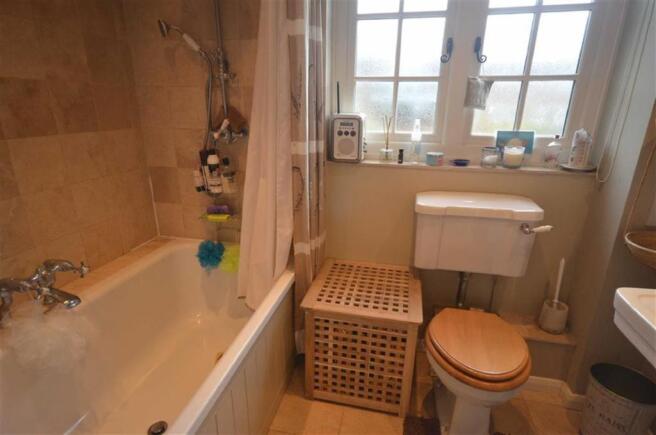 Bathroom/WC: