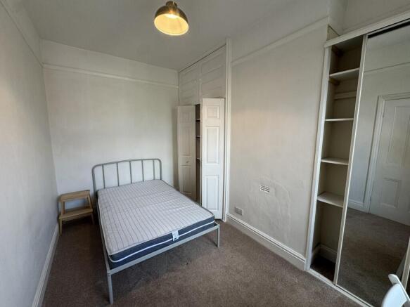 2 bed Terraced to rent Image 9