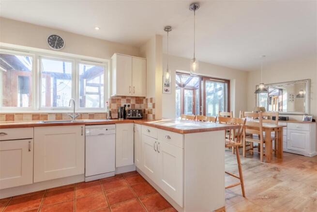 Kitchen/dining room