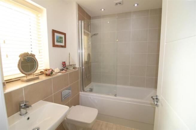 Family Bathroom.jpg