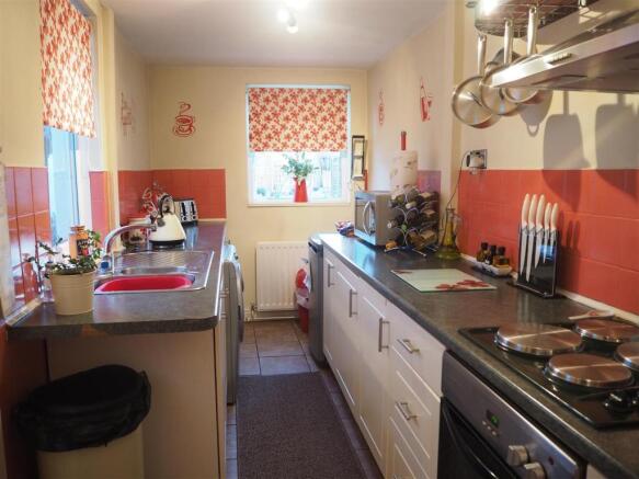 Modern Fitted Kitchen 288