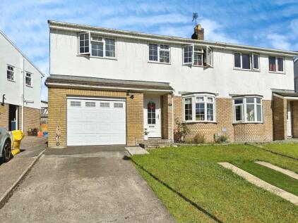 Highfields, Brackla, CF31