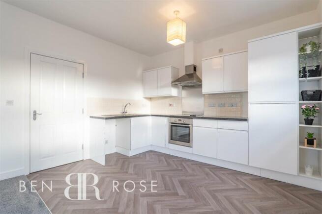 Lounge/Kitchen
