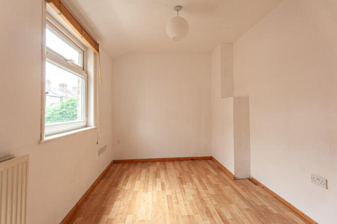 4 bed Terraced for sale Image 9