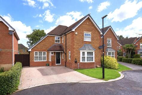 Turnbury Close, Euxton, PR7
