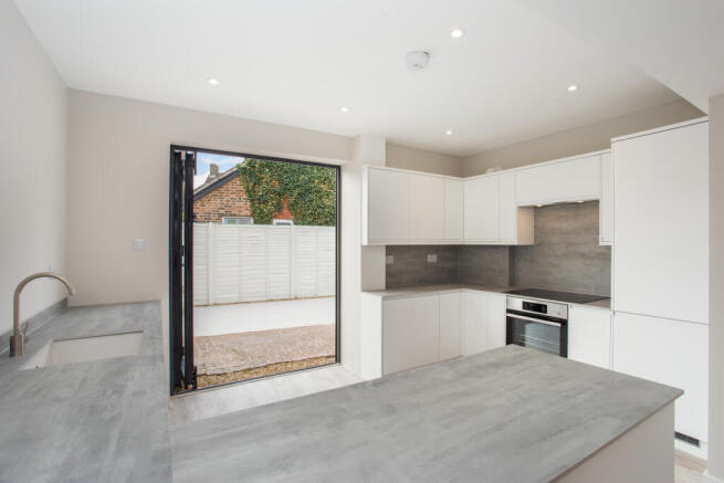 6 Weston Road Thames