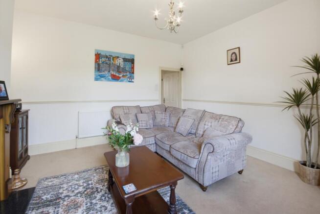2 bed Terraced for sale Image 6