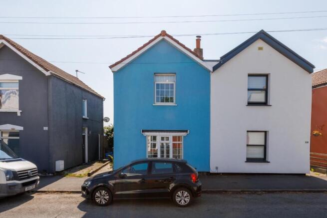120 Kellaway Ave_EXT-1.jpg