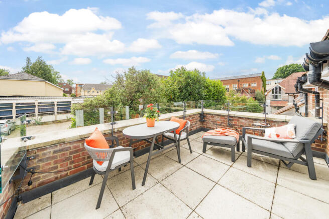 1327940-8-687fa6f...