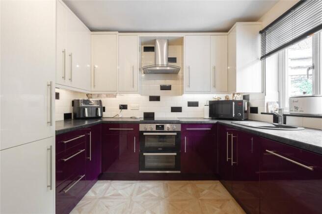 3 bed Semi-Detached for sale Image 7
