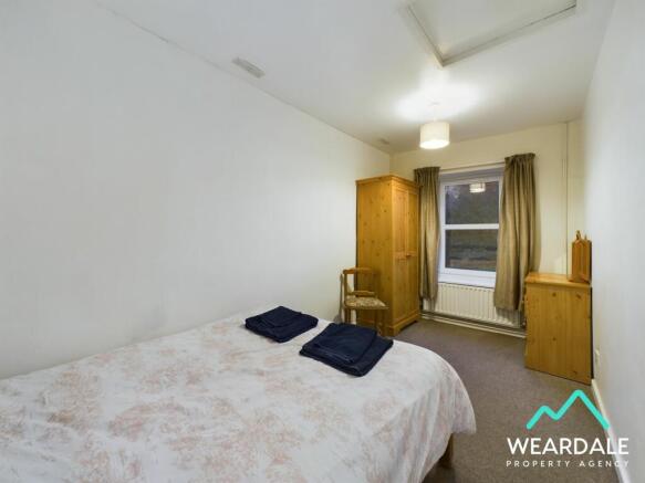 Cottage bedroom