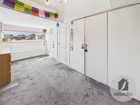 3 bed Semi-Detached Bungalow for sale Image 10