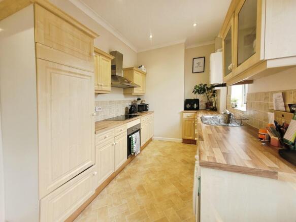 3 bed Terraced for sale Image 8