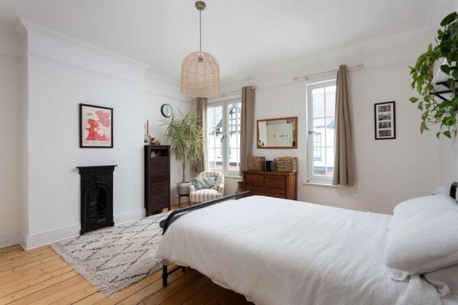 3 bed Terraced for sale Image 8