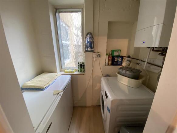 KITCHEN/BREAKFAST ROOM