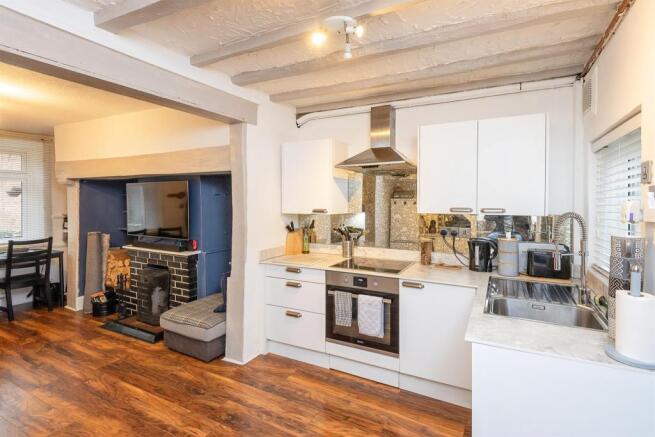 Kitchen: