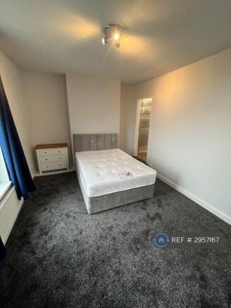 3 bed End of Terrace to rent Image 10