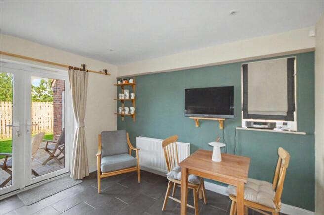 3 bed Semi-Detached for sale Image 5
