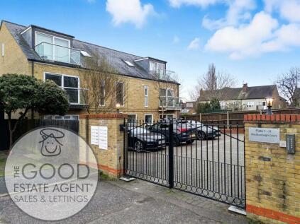 Blackborough House, 23 Beatrice Court, Buckhurst Hill, IG9