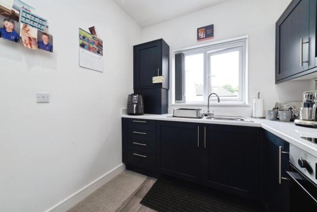 1 bed Flat for sale Image 7