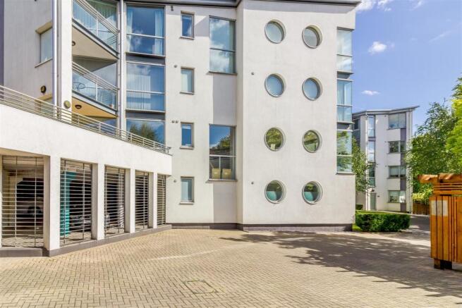 8398016-exterior02.jpg