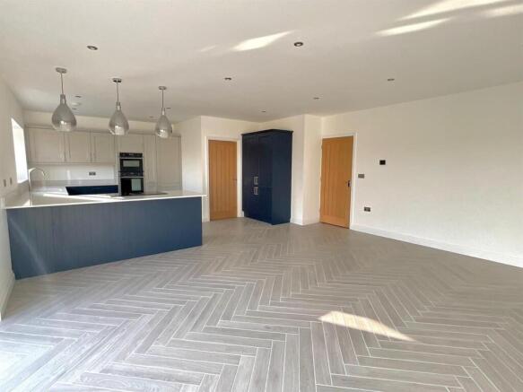 Open Plan Kitchen & Sitting Room