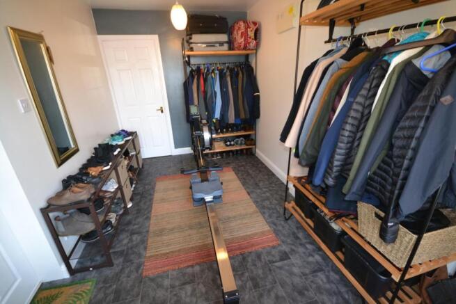 BOOT/CLOAKS ROOM