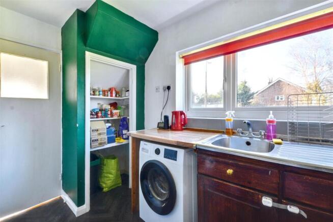 Kitchen_2.jpeg