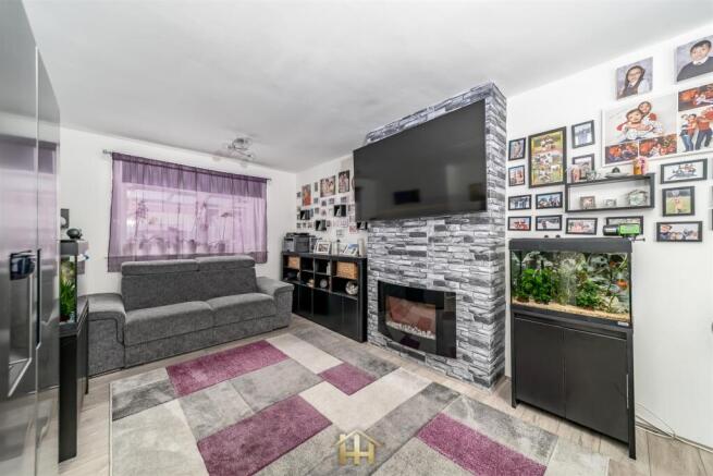3 CRAIGMOUNT PLACE DUNDEE DD2 4QJ 140726 EDIT (3 o