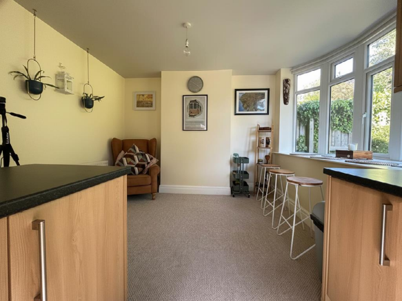 3 bed Semi-Detached for sale Image 5