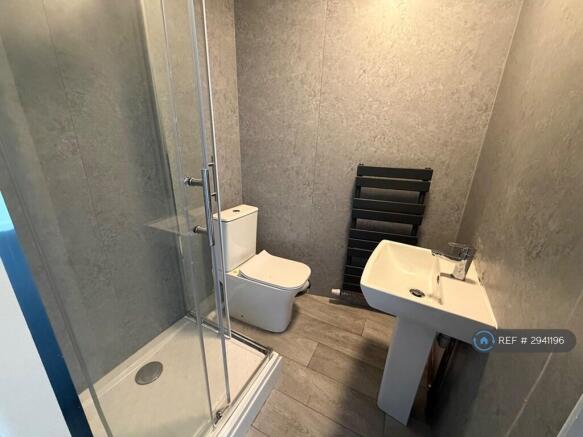 1 bed Flat to rent Image 5