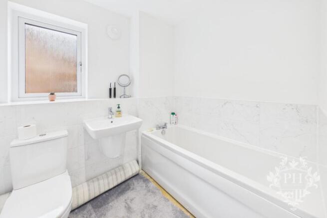 3 bed Semi-Detached for sale Image 10