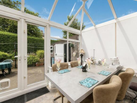 2 bed Semi-Detached Bungalow for sale Image 6
