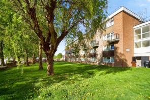 13, Scott House, Stonebridge Park, London NW10 8JB