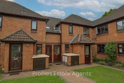 Mason Court, Hinckley