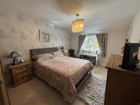 3 bed Detached for sale Image 7