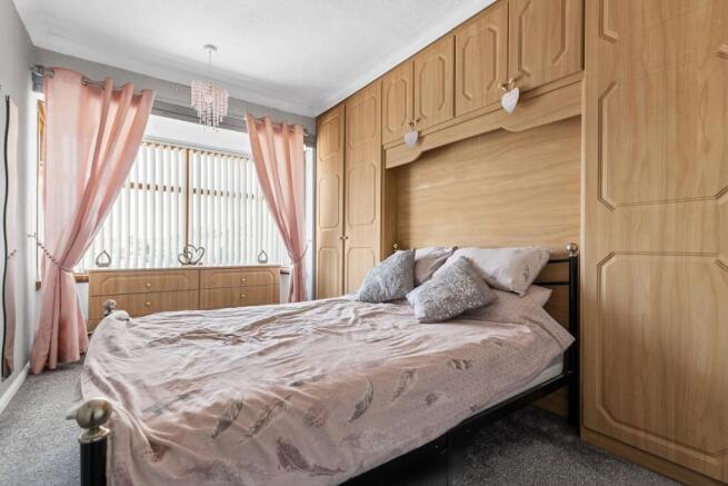 3 bed Semi-Detached for sale Image 10