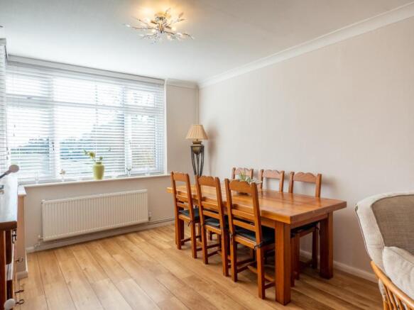 DINING AREA.jpg