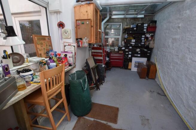 Studio/Sunroom