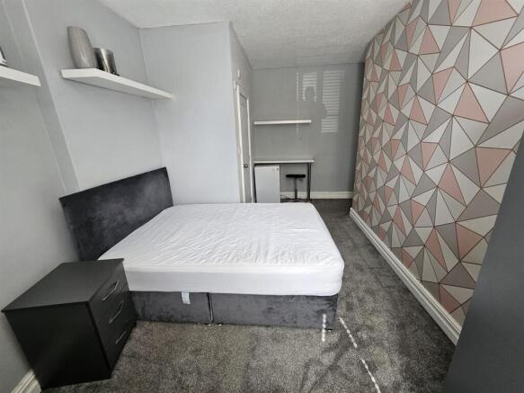 Room 1.0.jpeg
