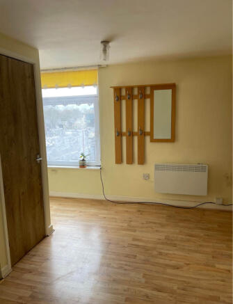 1 bed Flat to rent Image 4