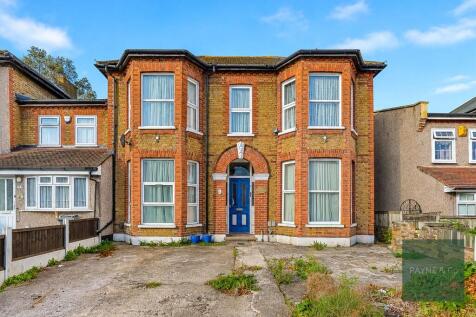 Mansfield Road, Ilford, IG1